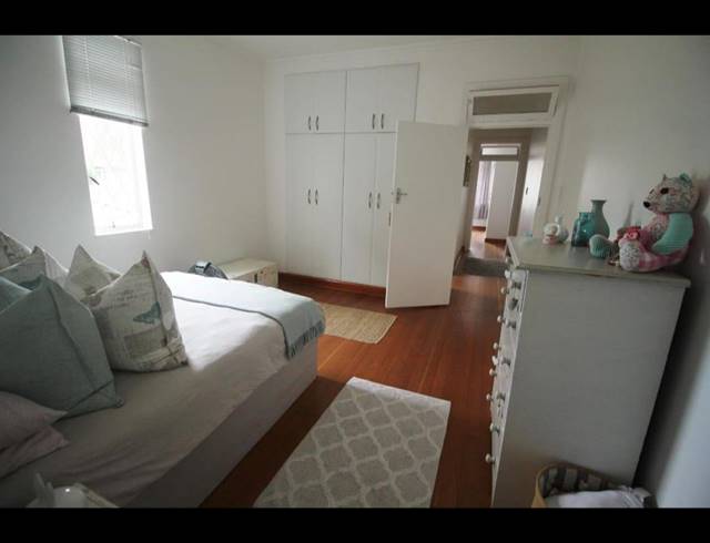 2.5 BEDROOM FLAT RENTED IN MORNINGSIDE